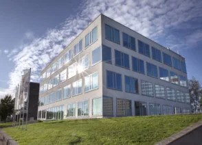 3827 Pand nog aan te passen